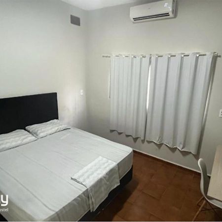 Ritz Hostel Araçatuba エクステリア 写真