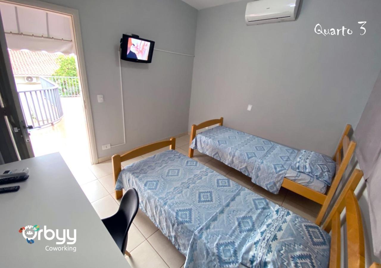 Ritz Hostel Araçatuba エクステリア 写真