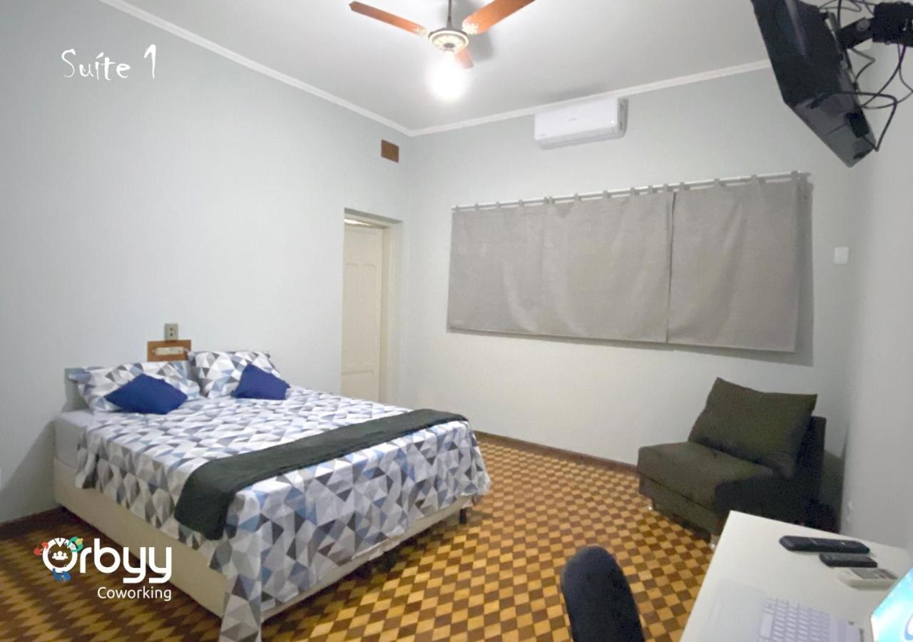 Ritz Hostel Araçatuba エクステリア 写真