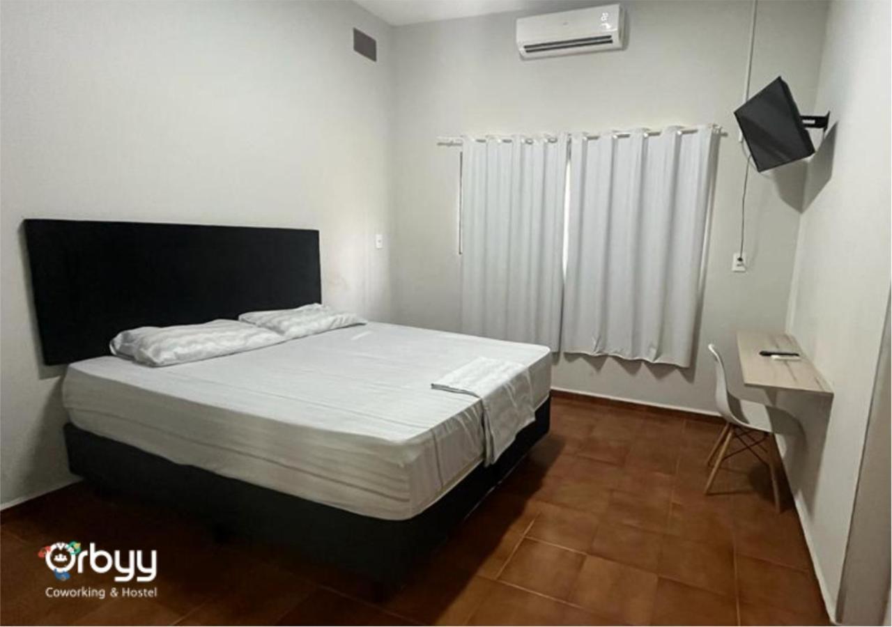 Ritz Hostel Araçatuba エクステリア 写真