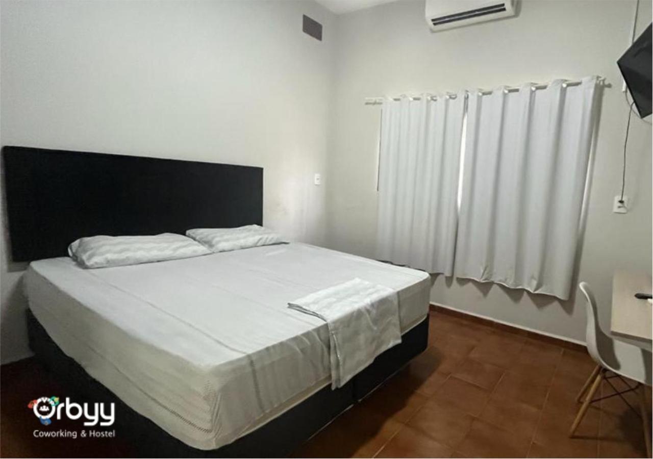 Ritz Hostel Araçatuba エクステリア 写真